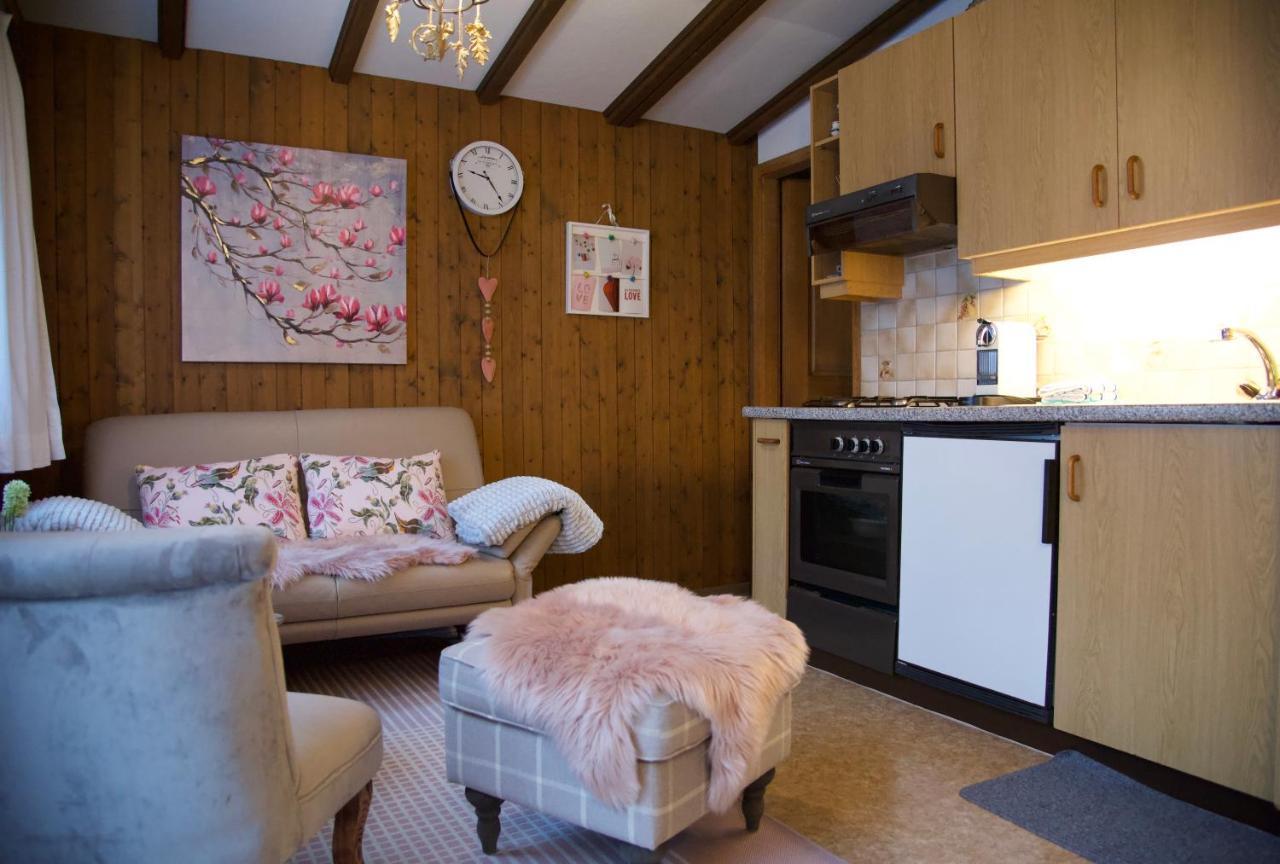 Spellbound A Romantic Hideaway For Adults Aged 18-35 Villa Lauterbrunnen Esterno foto
